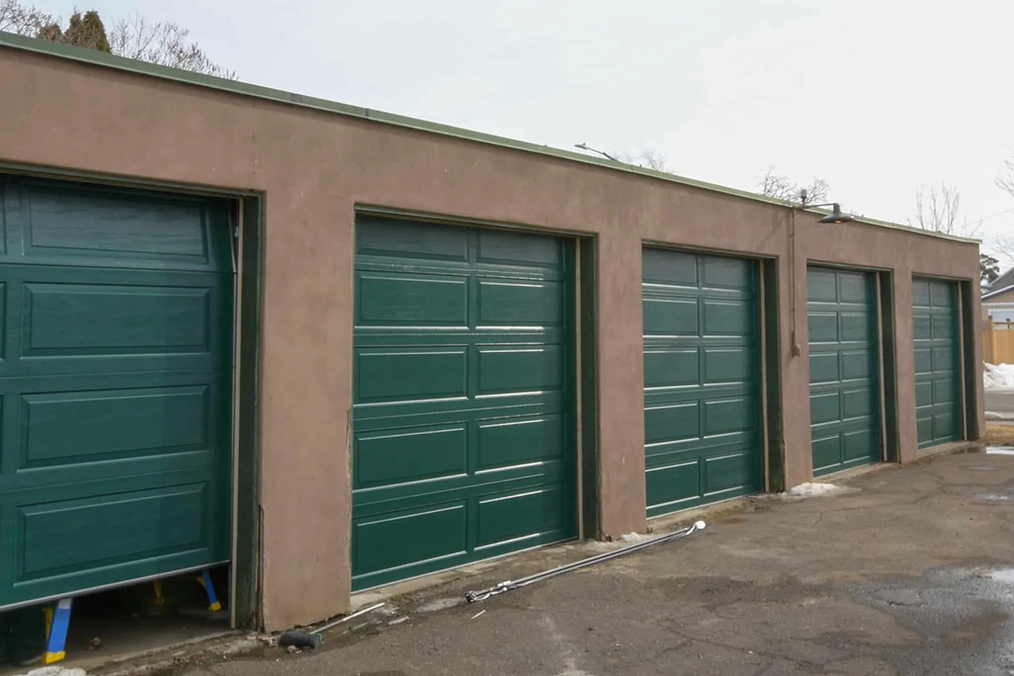 Thunder Bay Commercial Garage Door Installation and Repair